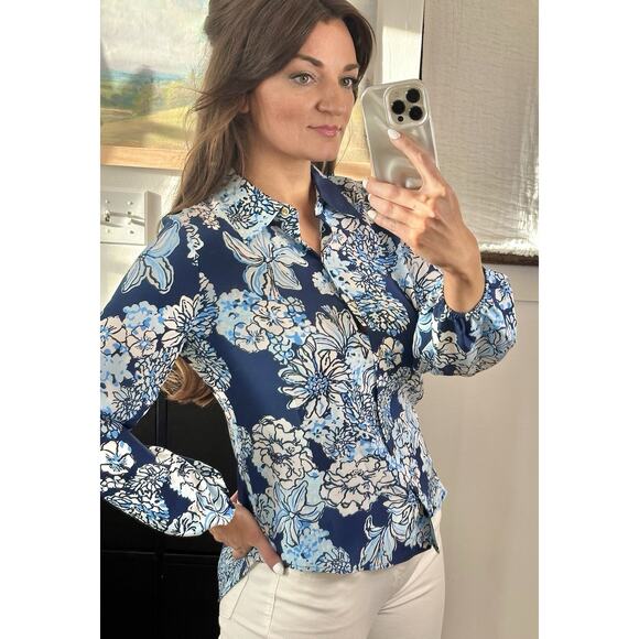 Lilly Pulitzer Size Small Farren 100% Silk Blue Floral Silk Blouse - Picture 4 of 9